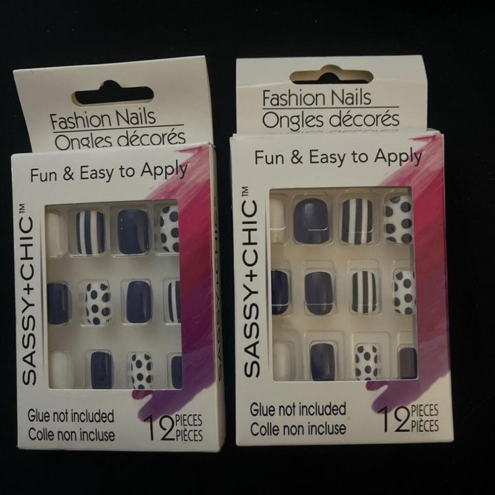 Sassy + Chic White And Blue Style 12 pcs Artificial Nails - Set Of 2 - NEW
